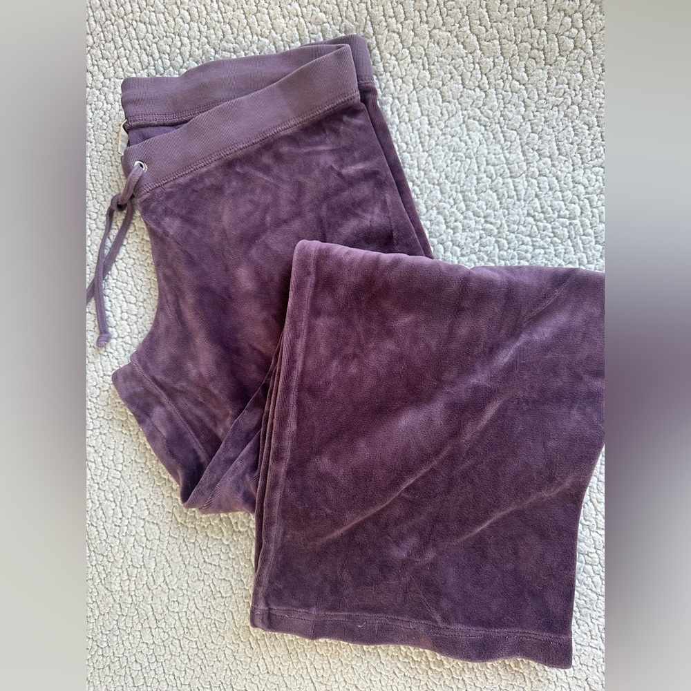 Vintage Juicy Couture Low-Rise Sweatpants – 2000s Inspired Halloween Outfit!